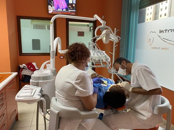 Clínica Dental López Rodrigo – medical center in Las Palmas de Gran Canaria, prices – Nicelocal