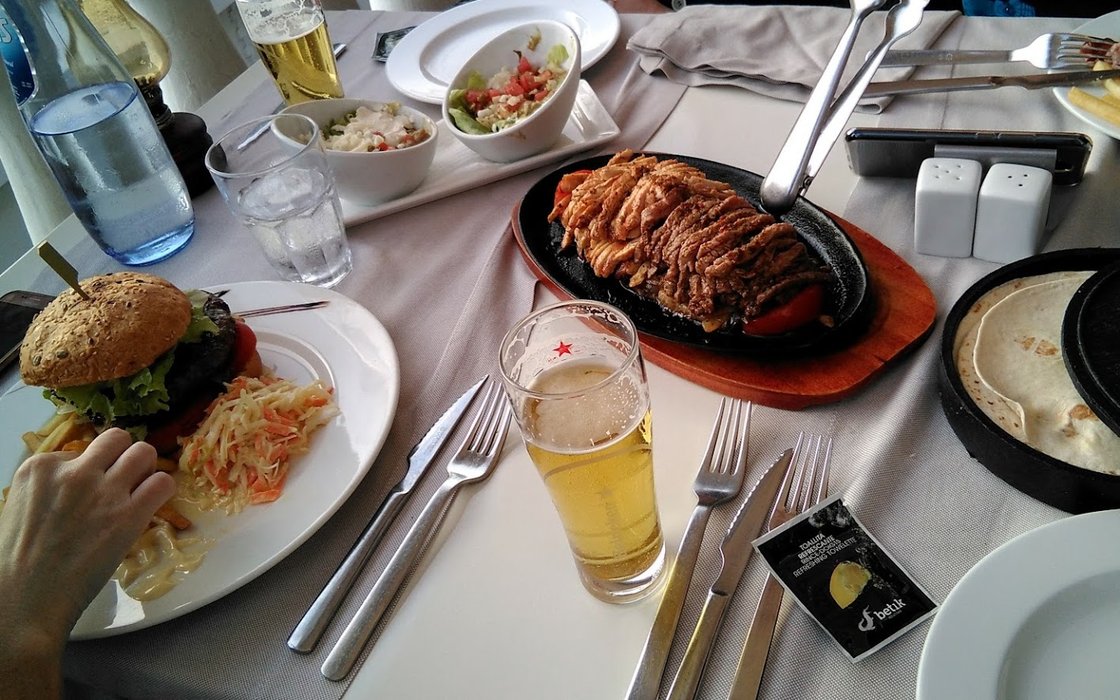 Sombreado empeorar Arruinado Taurus 2 Las Américas – Restaurant in Canary Islands, reviews and menu –  Nicelocal