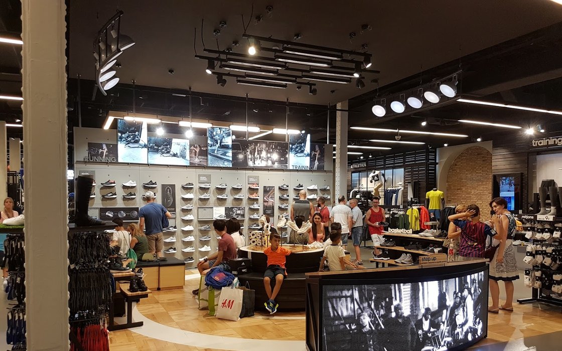 Adidas Store Barcelona - Paseo de Gracia – Shop in 61 reviews, prices – Nicelocal