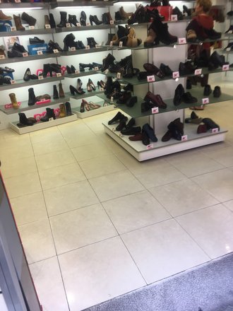 Clasificar Alternativa giro Zapatos Pasarela – clothing and shoe store in Seville, 3 reviews, prices –  Nicelocal