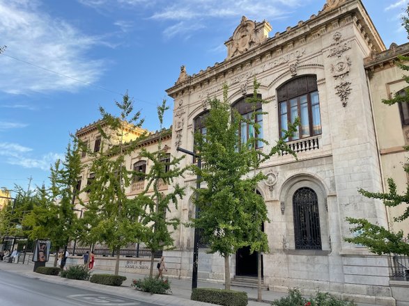IES Padre Suárez – educational institution in Granada, 30 reviews, prices –  Nicelocal